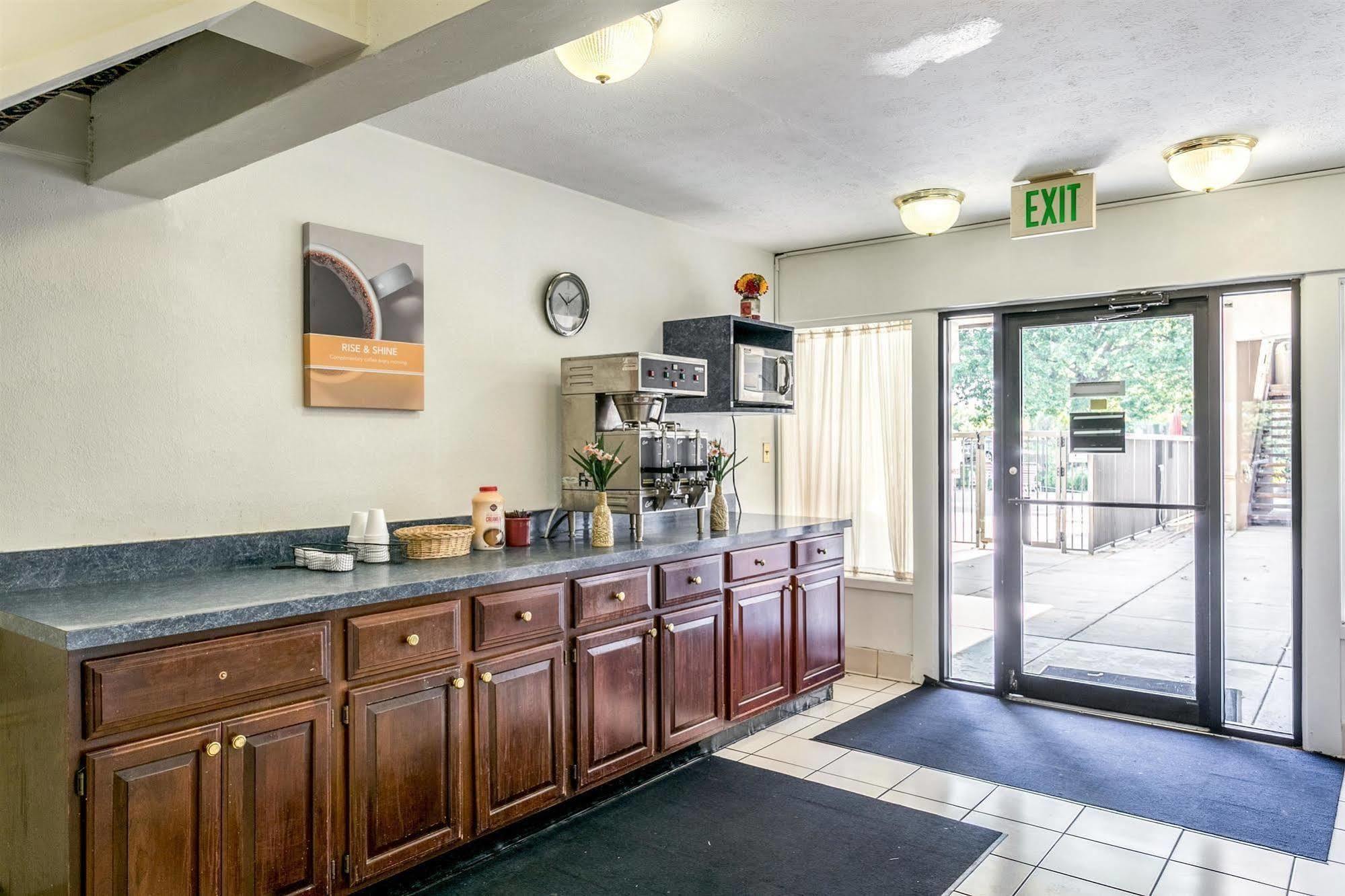 Americas Best Value Inn Edgewood, Md المظهر الخارجي الصورة