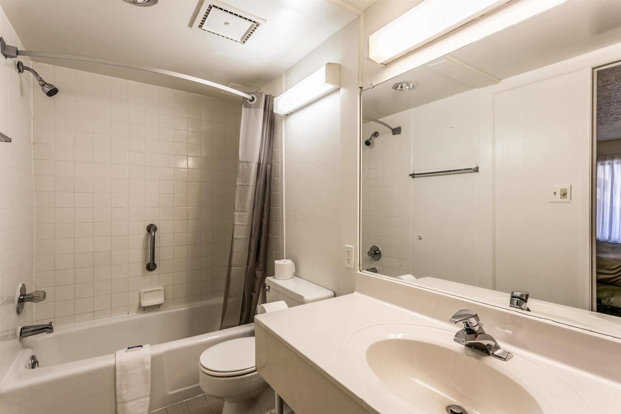 Americas Best Value Inn Edgewood, Md المظهر الخارجي الصورة